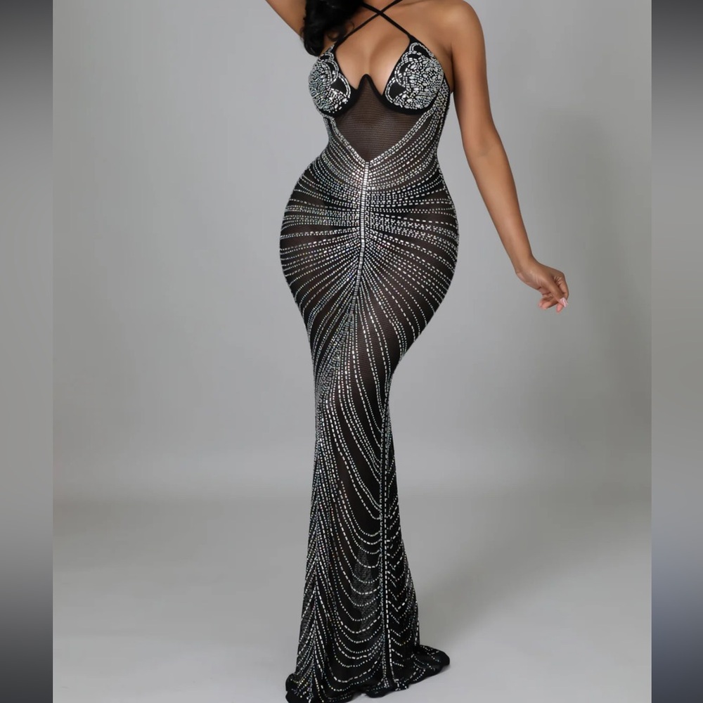Glistening maxi dress size Medium 💎✨